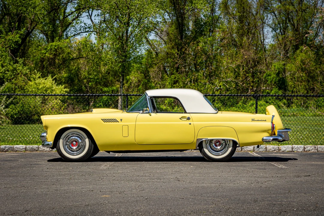 1956 Ford Thunderbird 1st Gen - Image 19 of 31