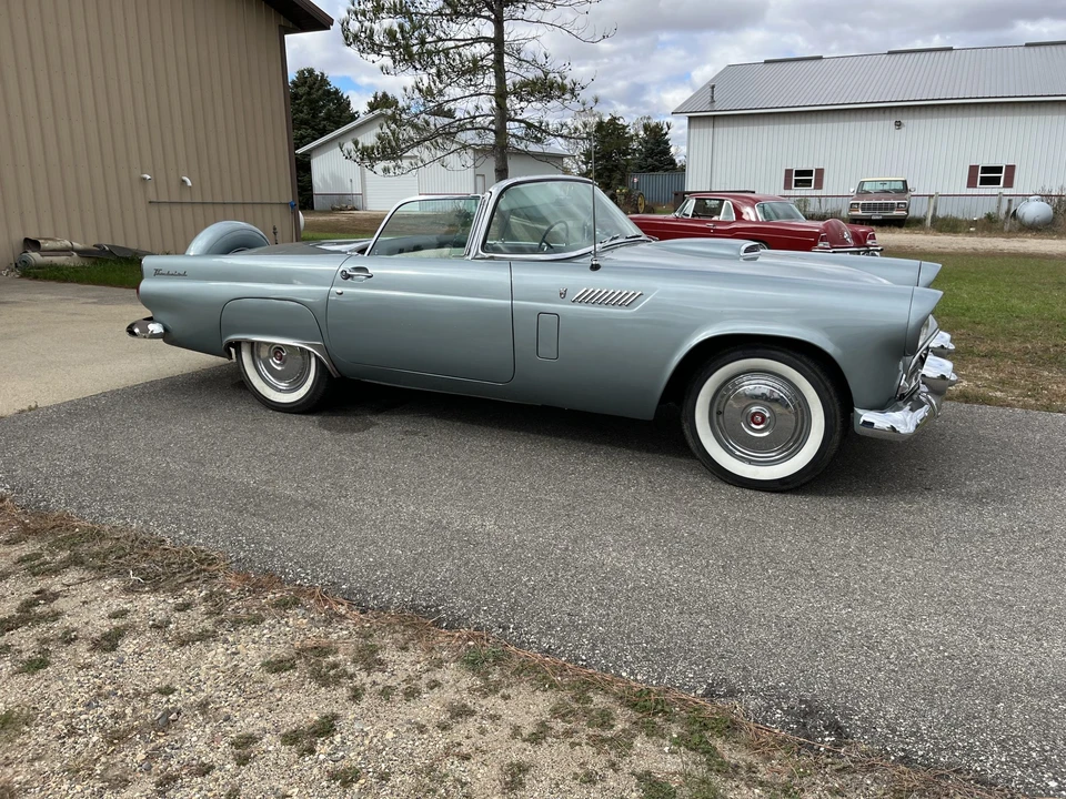 1956 Ford Thunderbird 1st Gen - Image 25 of 31