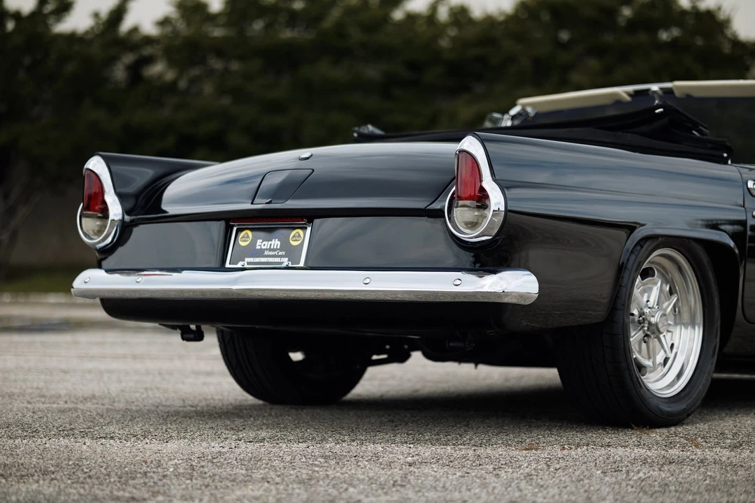 1956 Ford Thunderbird 1st Gen - Image 25 of 31