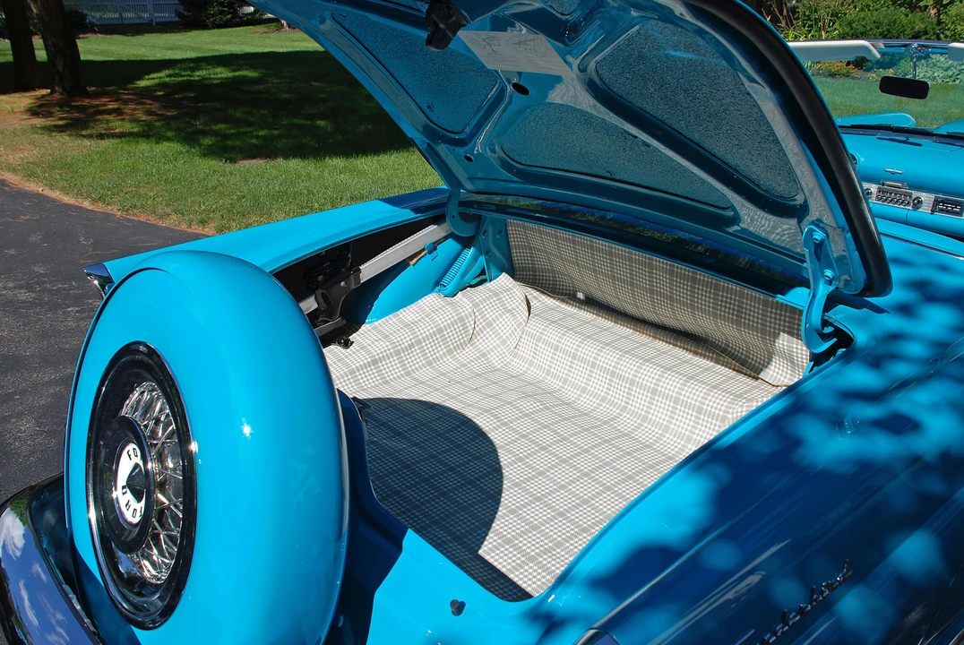 1956 Ford Thunderbird 1st Gen - Image 5 of 9