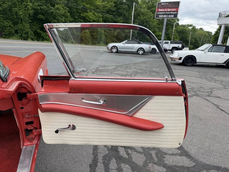 1956 Ford Thunderbird 1st Gen - Image 22 of 31