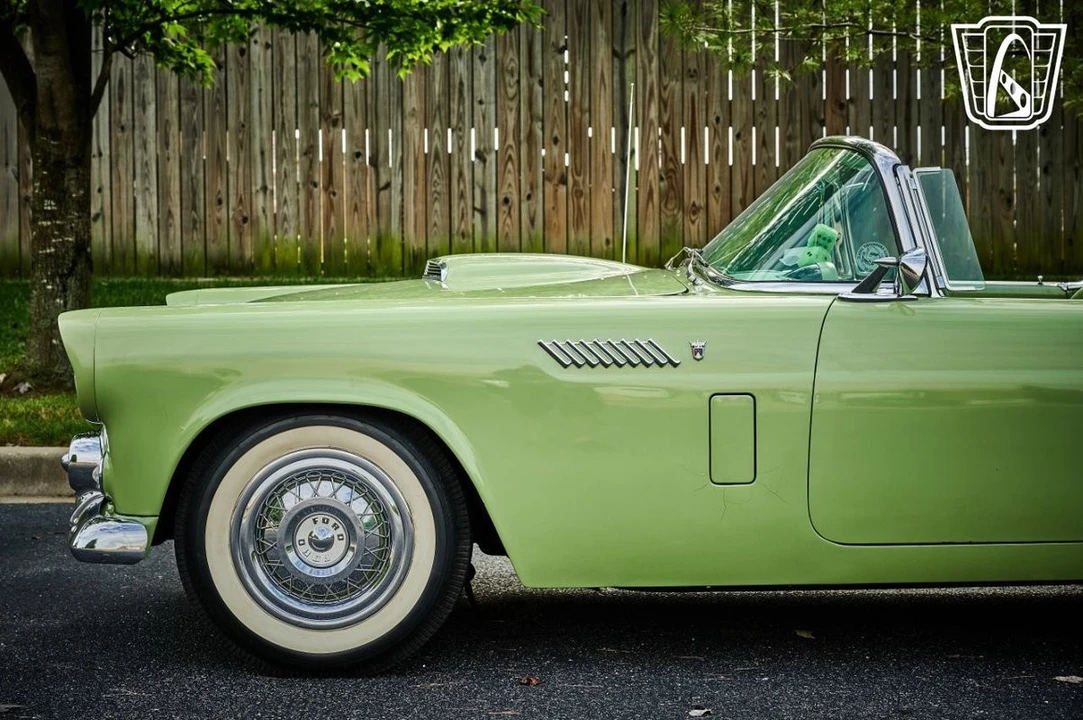 1956 Ford Thunderbird 1st Gen - Image 26 of 31