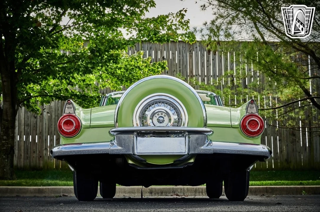 1956 Ford Thunderbird 1st Gen - Image 19 of 31