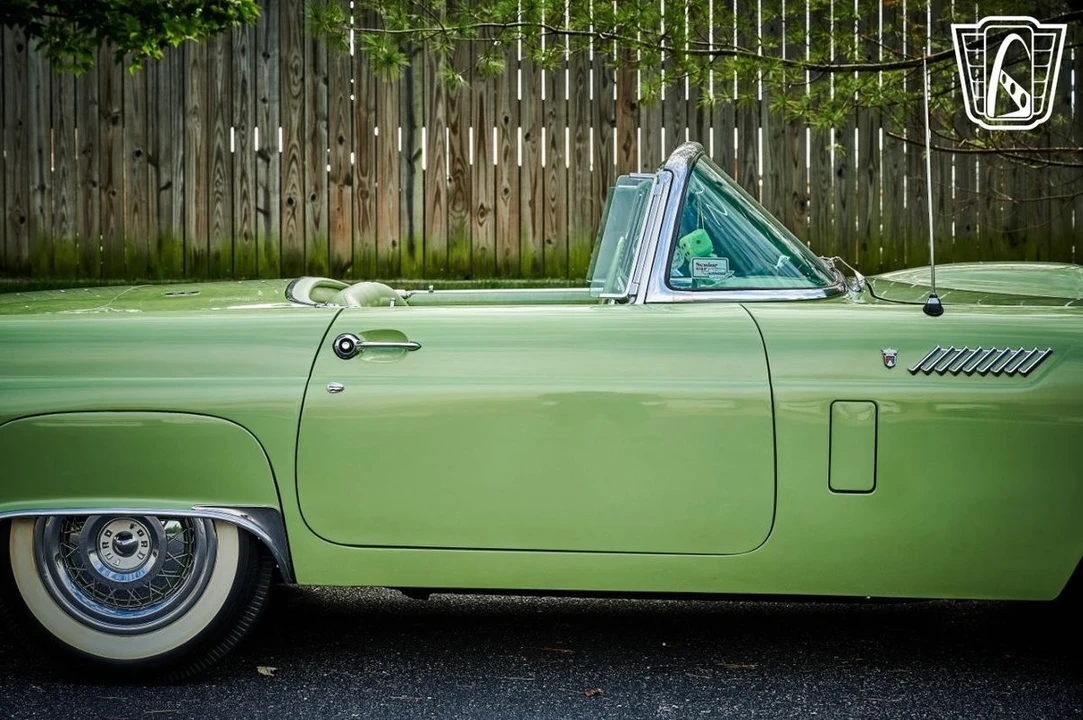 1956 Ford Thunderbird 1st Gen - Image 30 of 31