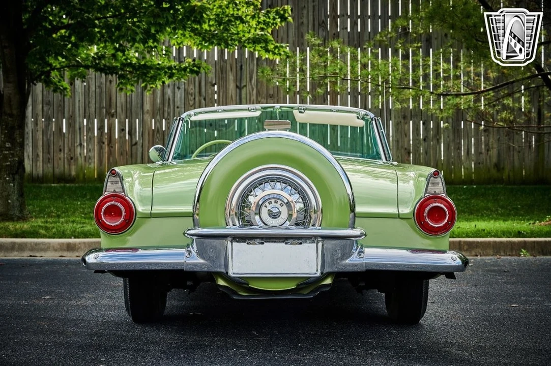 1956 Ford Thunderbird 1st Gen - Image 18 of 31