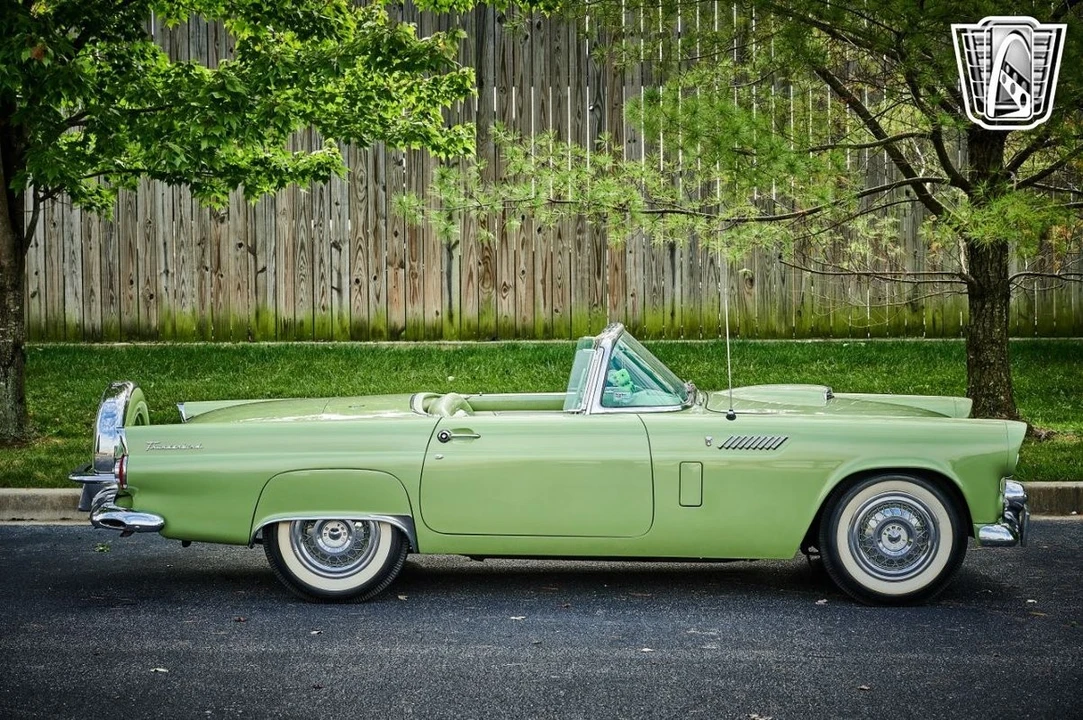 1956 Ford Thunderbird 1st Gen - Image 23 of 31