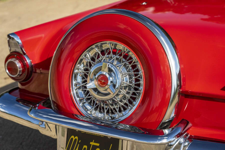 1956 Ford Thunderbird 1st Gen - Image 23 of 31