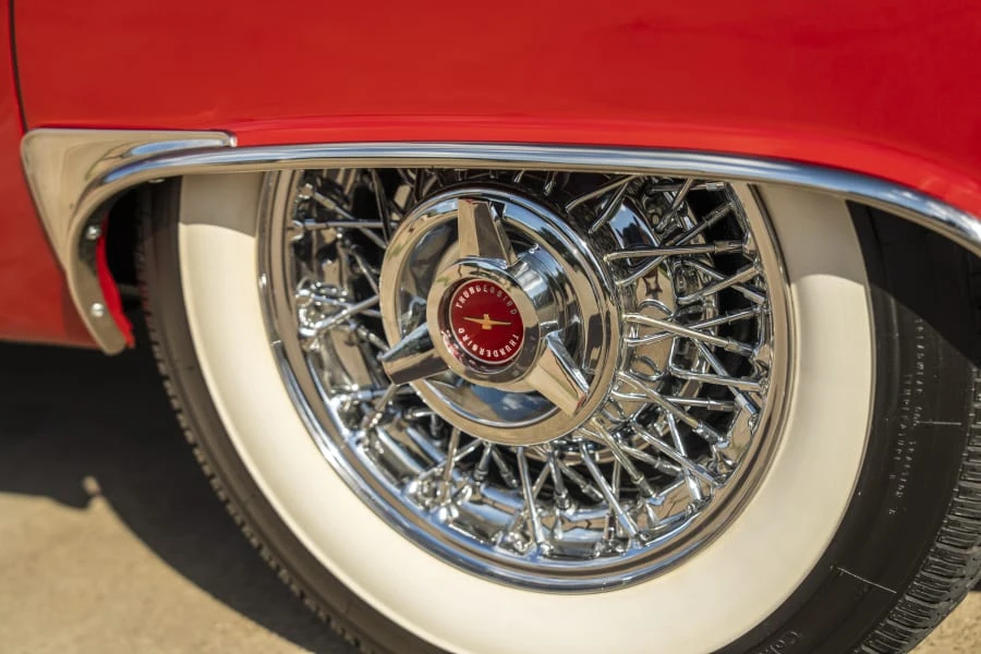 1956 Ford Thunderbird 1st Gen - Image 27 of 31