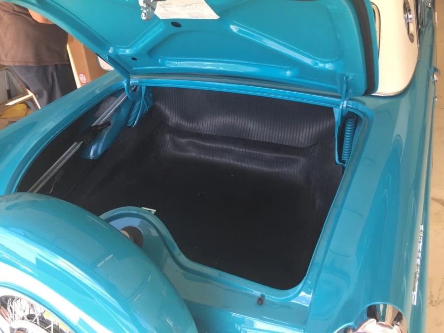 1956 Ford Thunderbird 1st Gen - Image 9 of 11