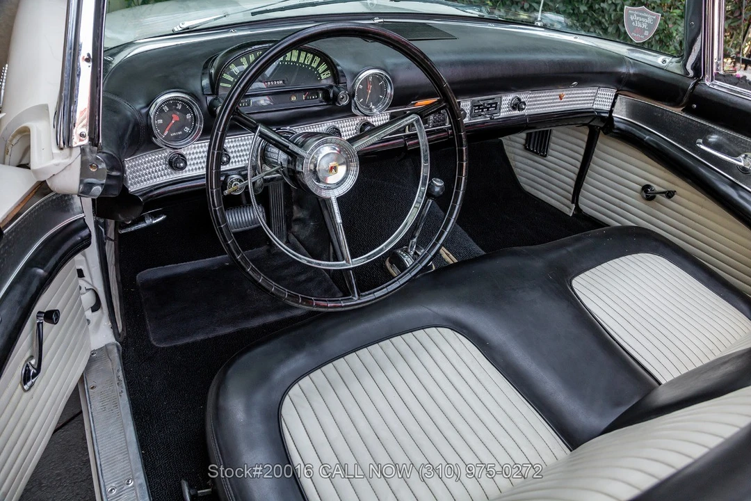 1956 Ford Thunderbird 1st Gen - Image 22 of 31