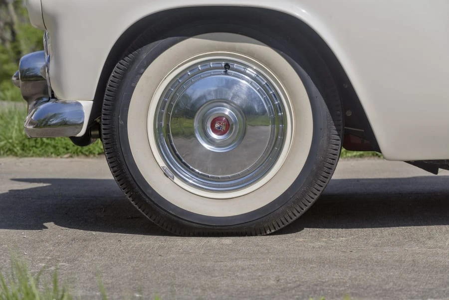 1956 Ford Thunderbird 1st Gen - Image 28 of 31