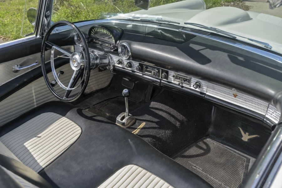 1956 Ford Thunderbird 1st Gen - Image 30 of 31
