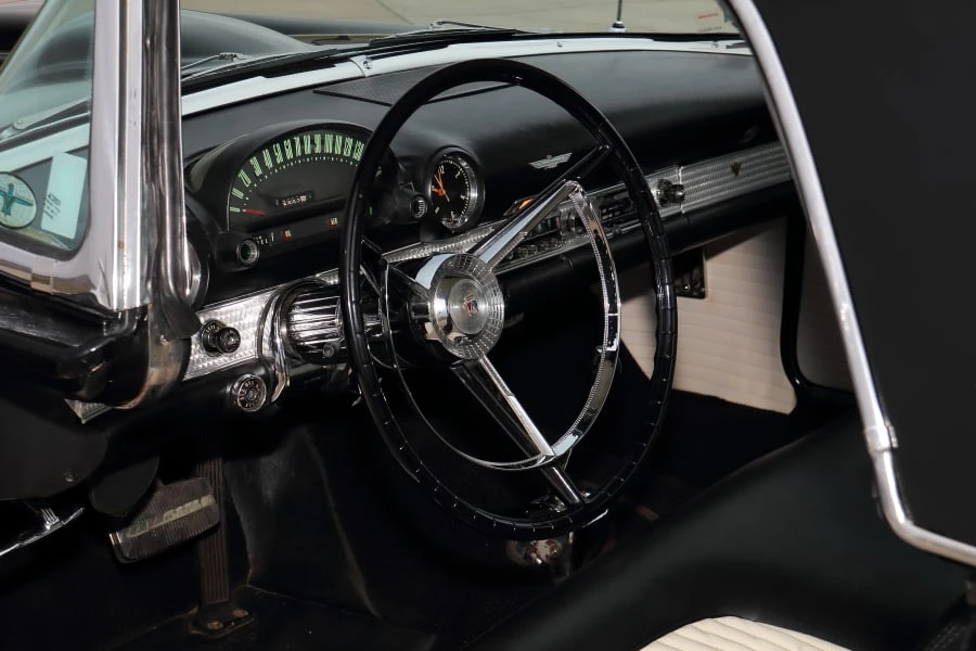 1956 Ford Thunderbird 1st Gen - Image 27 of 31