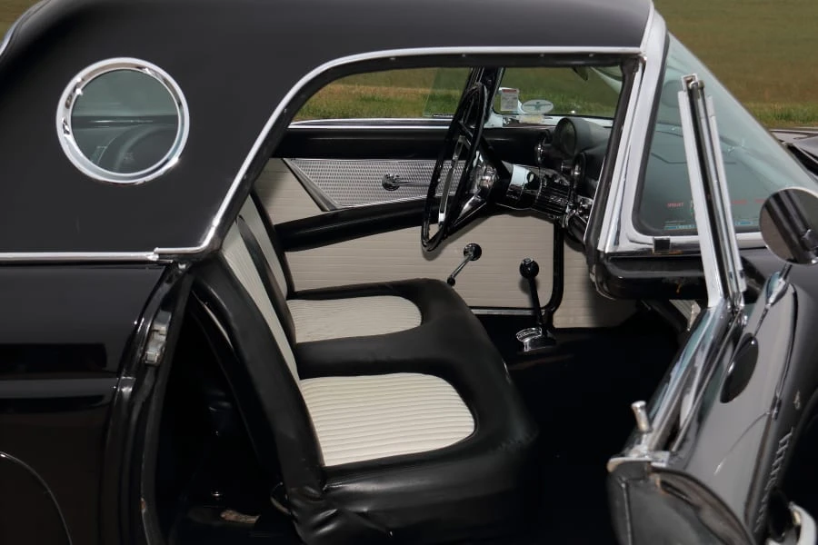 1956 Ford Thunderbird 1st Gen - Image 25 of 31