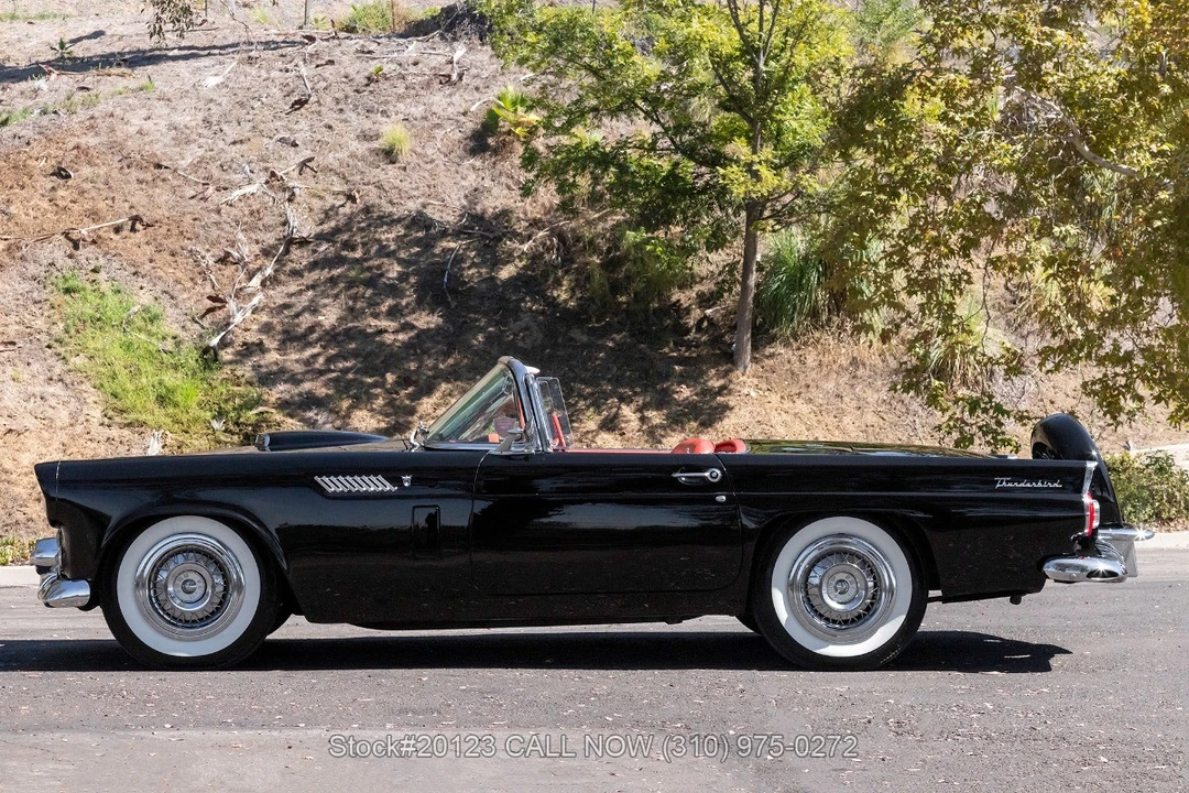 1956 Ford Thunderbird 1st Gen - Image 27 of 31