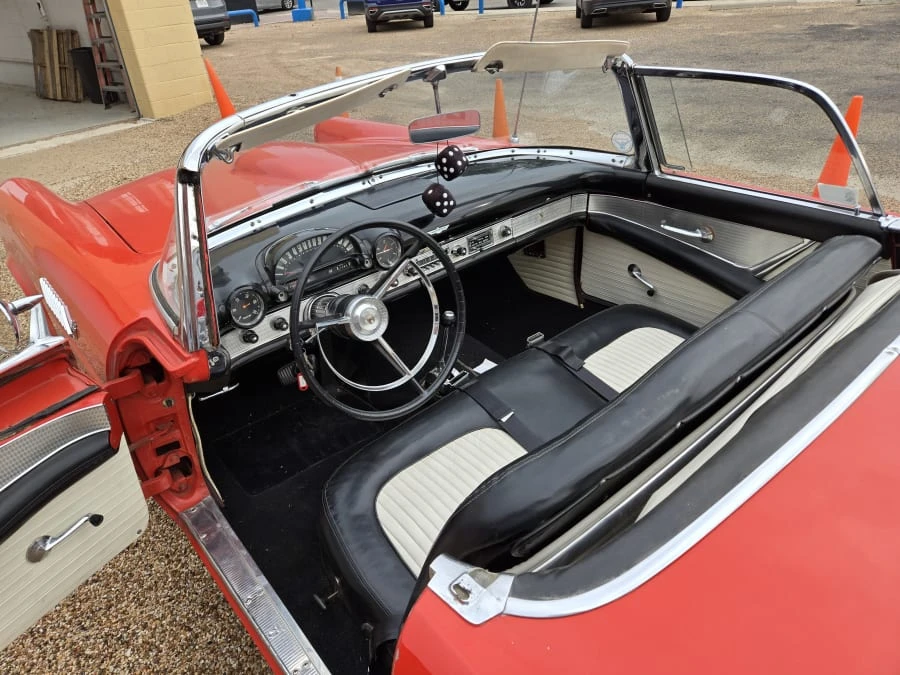 1956 Ford Thunderbird 1st Gen - Image 27 of 31