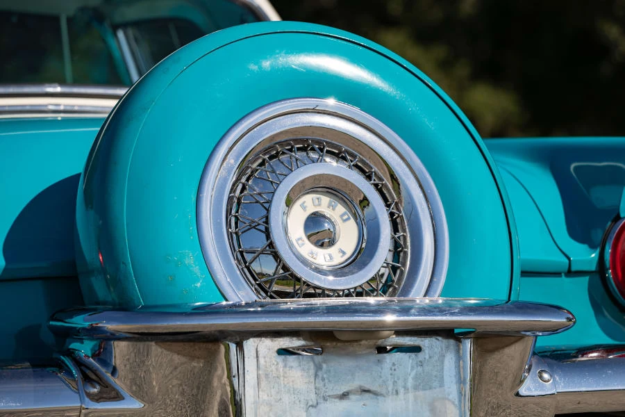 1956 Ford Thunderbird 1st Gen - Image 17 of 31