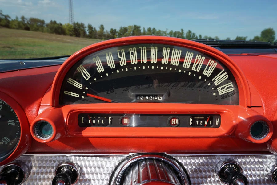 1956 Ford Thunderbird 1st Gen - Image 28 of 31