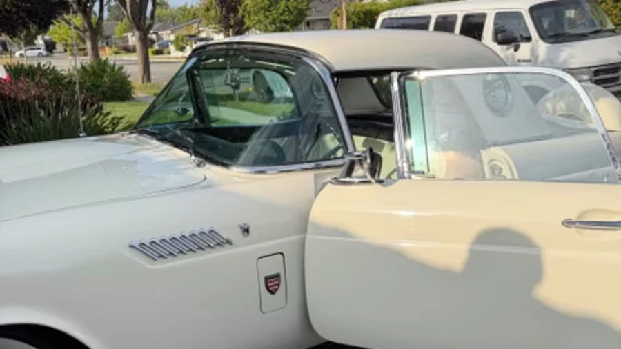 1956 Ford Thunderbird 1st Gen - Image 18 of 31