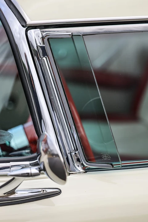 1956 Ford Thunderbird 1st Gen - Image 19 of 31