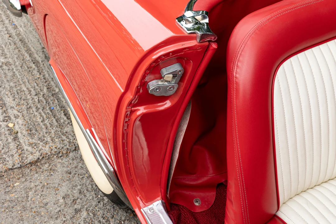 1956 Ford Thunderbird 1st Gen - Image 26 of 31