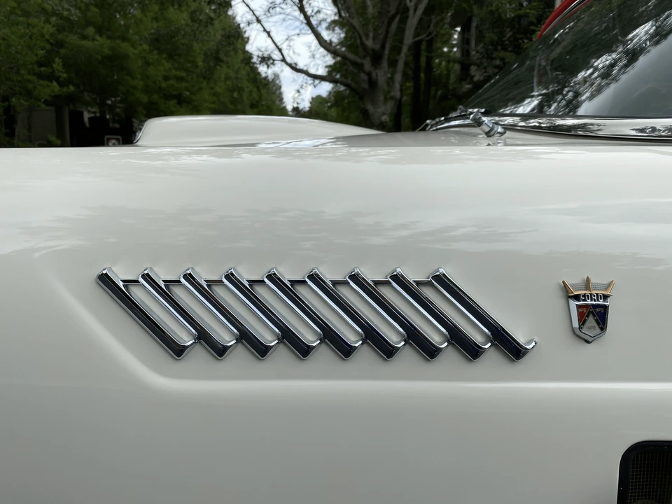 1956 Ford Thunderbird 1st Gen - Image 22 of 31