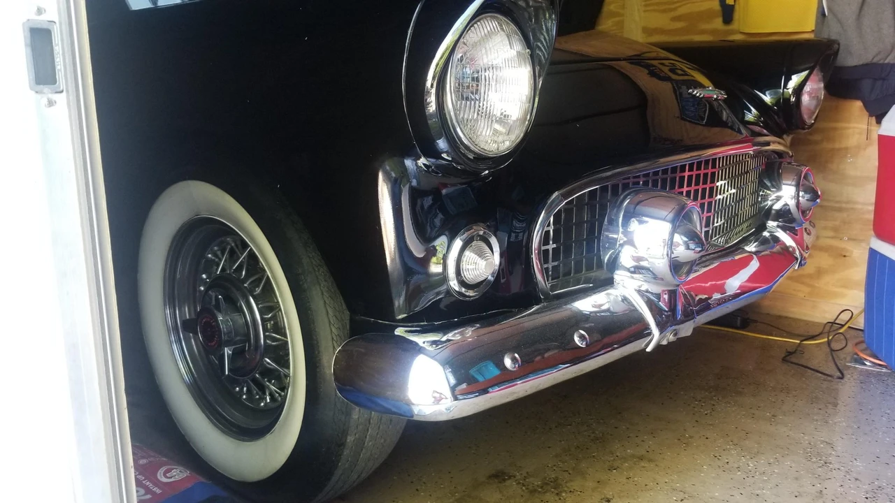 1956 Ford Thunderbird 1st Gen - Image 23 of 31