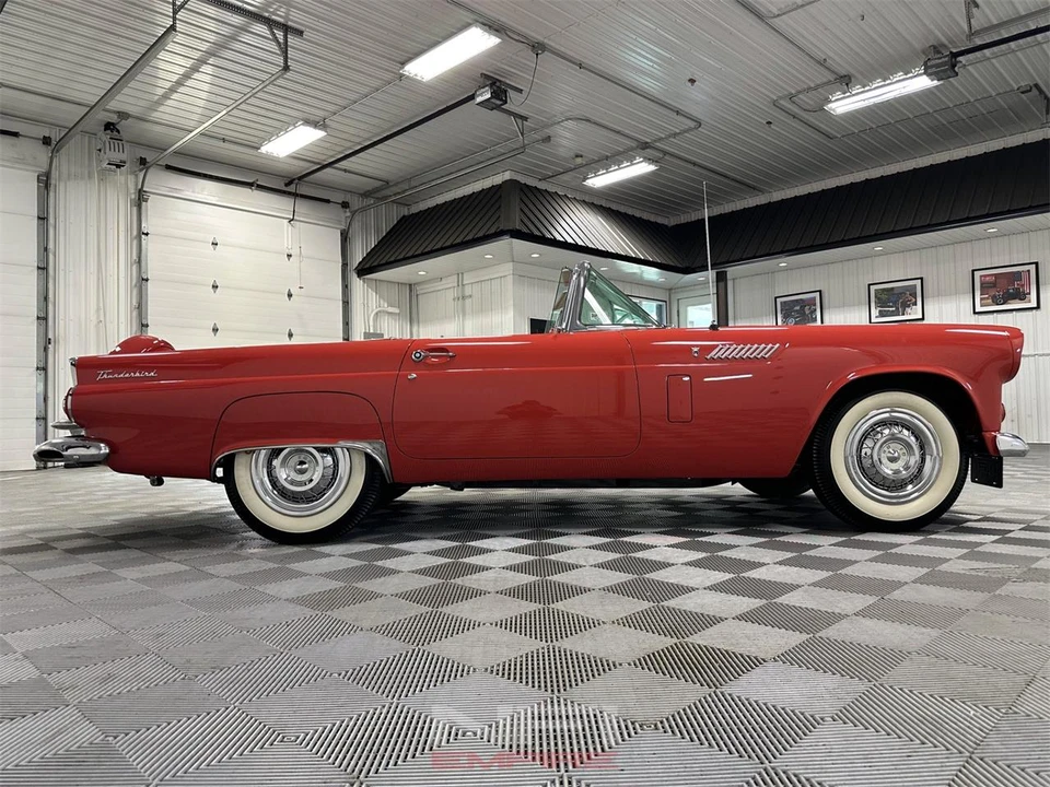 1956 Ford Thunderbird 1st Gen - Image 25 of 31