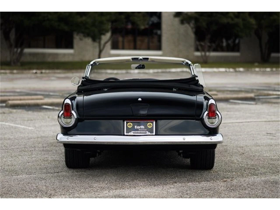 1956 Ford Thunderbird 1st Gen - Image 26 of 31