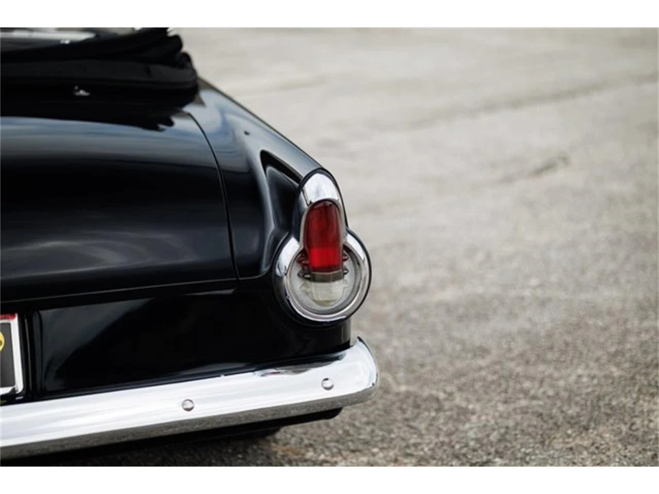 1956 Ford Thunderbird 1st Gen - Image 28 of 31