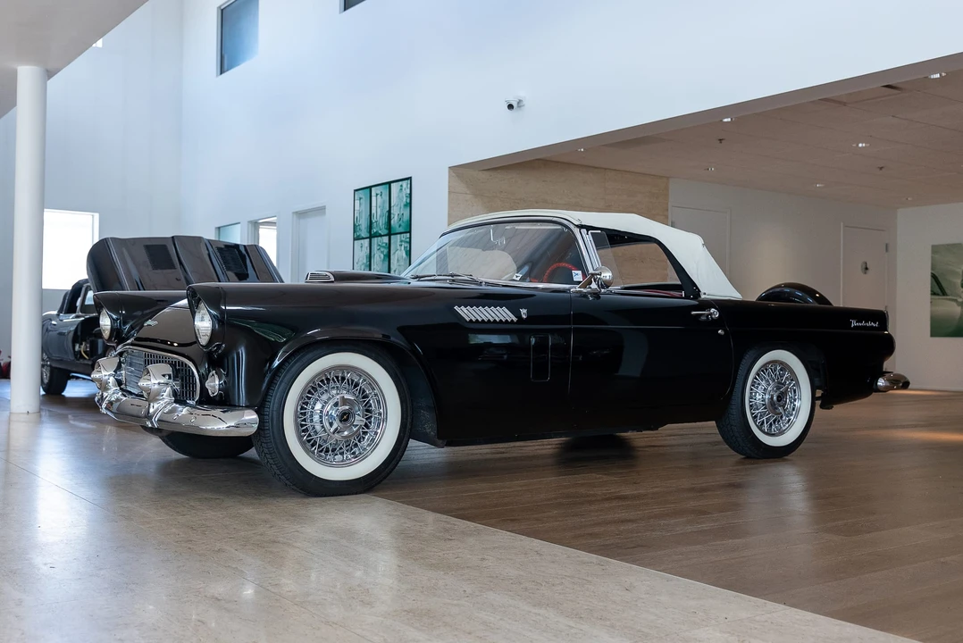 1956 Ford Thunderbird 1st Gen - Image 21 of 31