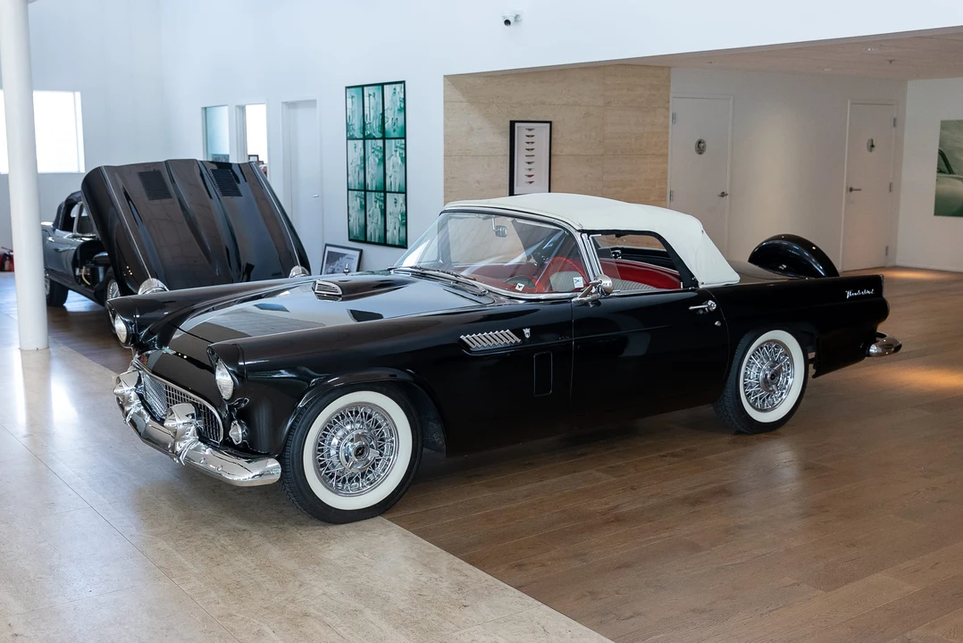 1956 Ford Thunderbird 1st Gen - Image 22 of 31