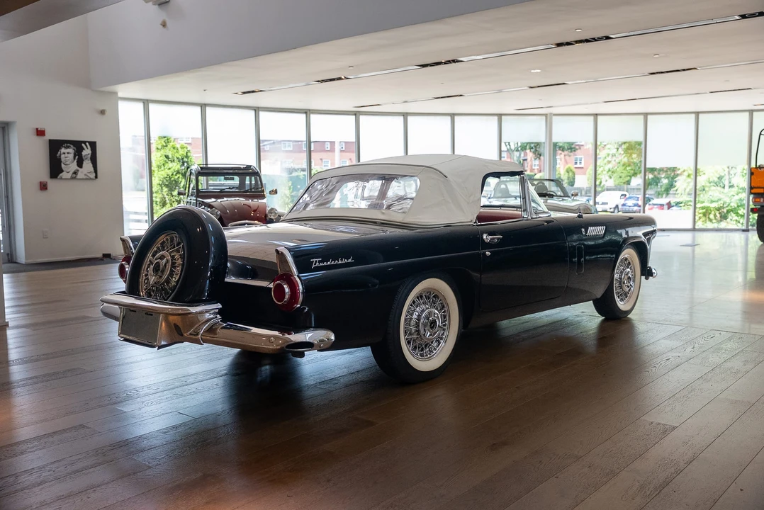 1956 Ford Thunderbird 1st Gen - Image 26 of 31