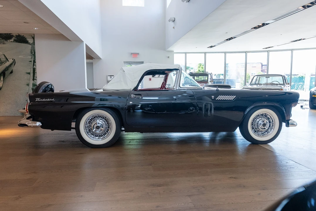 1956 Ford Thunderbird 1st Gen - Image 27 of 31