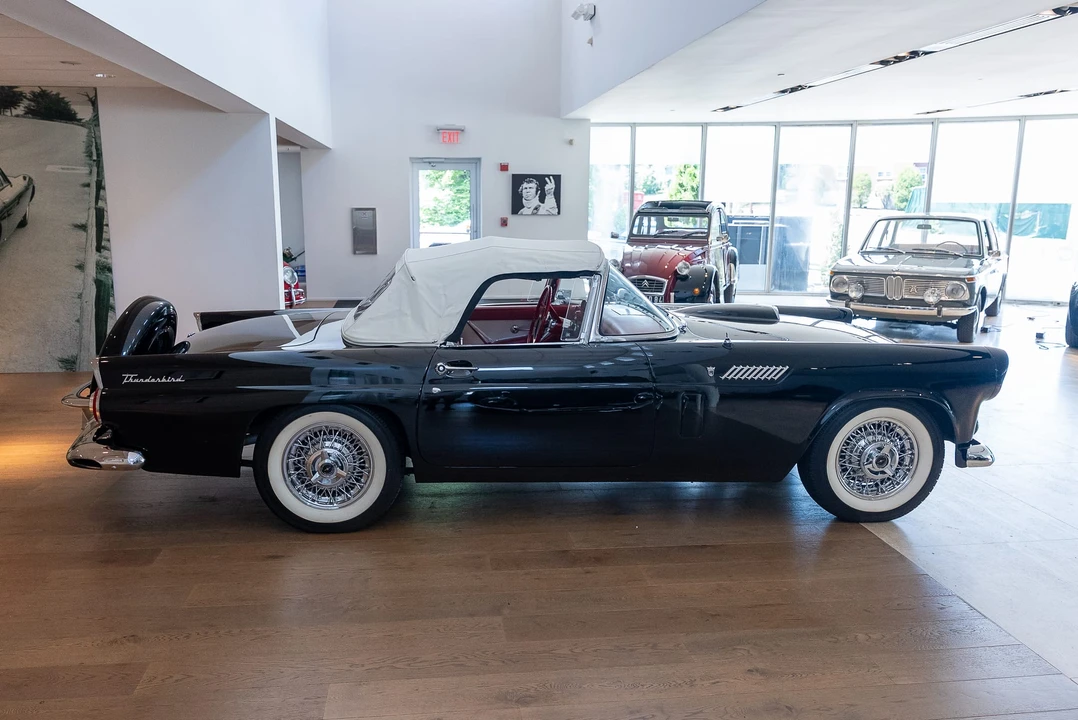 1956 Ford Thunderbird 1st Gen - Image 28 of 31
