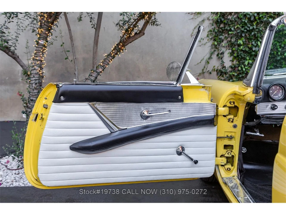 1956 Ford Thunderbird 1st Gen - Image 19 of 31