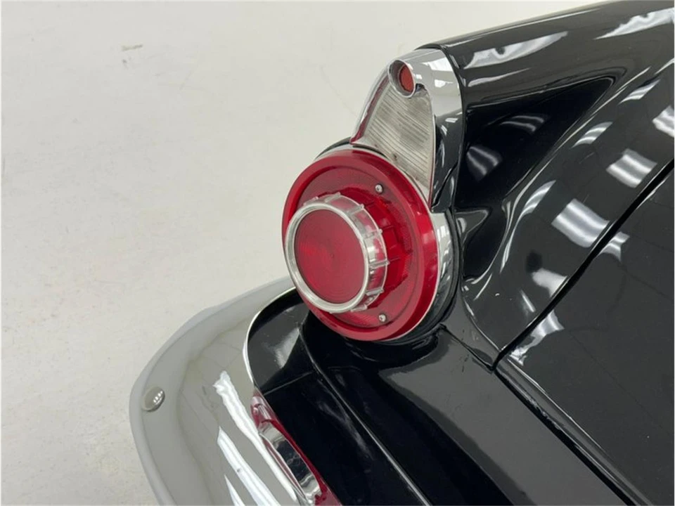 1956 Ford Thunderbird 1st Gen - Image 22 of 31
