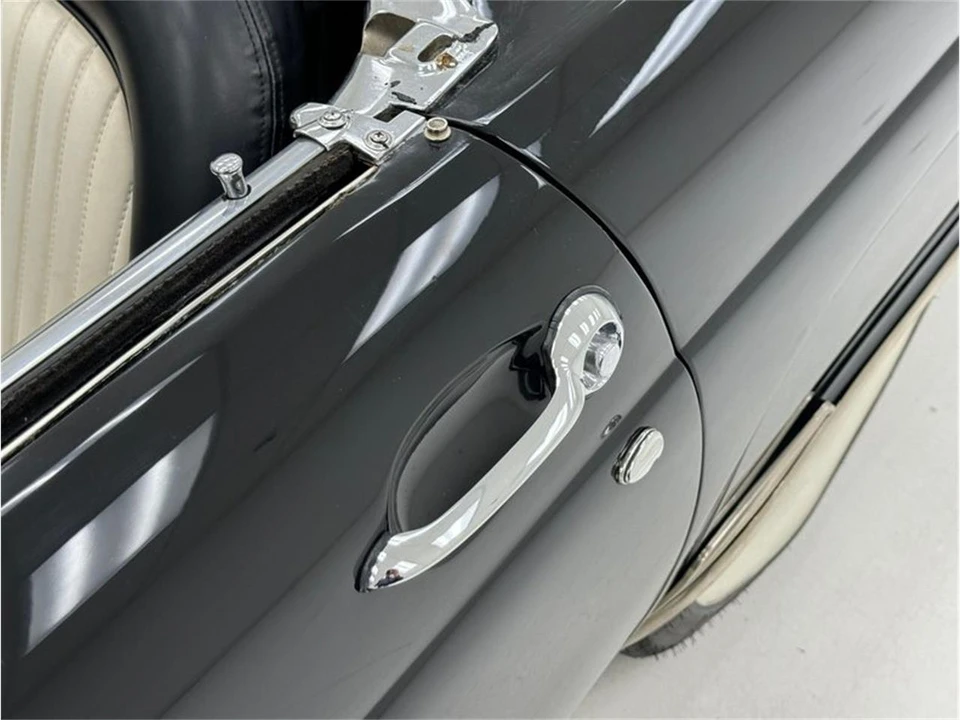 1956 Ford Thunderbird 1st Gen - Image 19 of 31