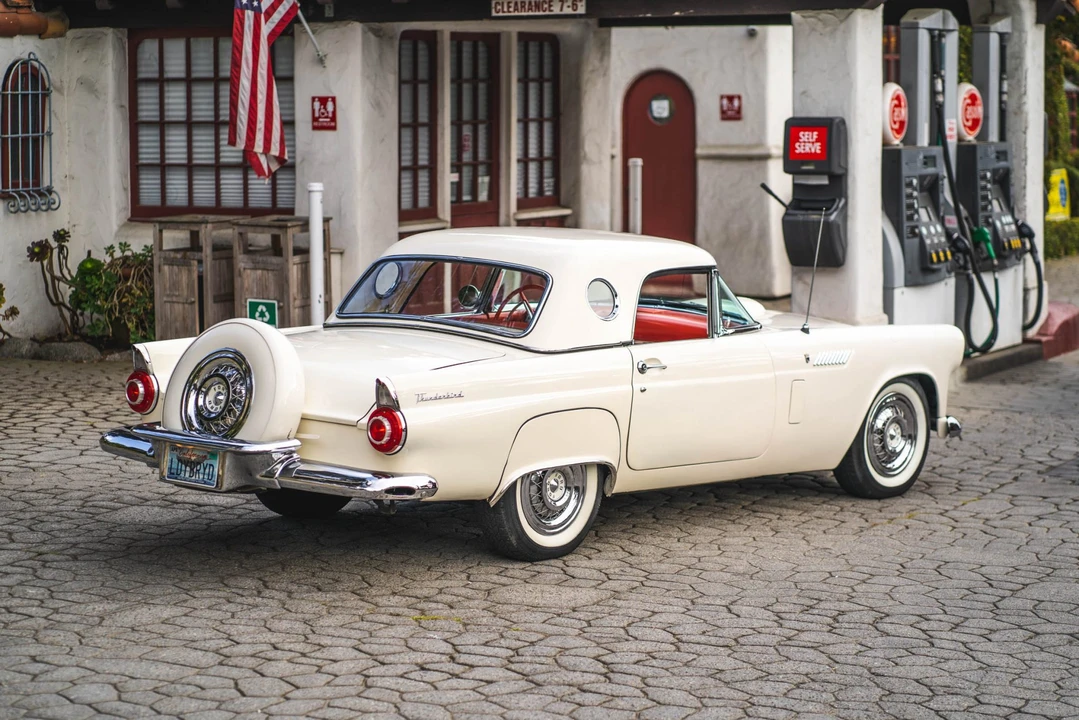 1956 Ford Thunderbird 1st Gen - Image 26 of 31