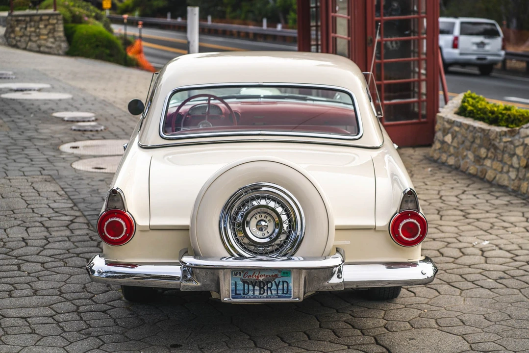 1956 Ford Thunderbird 1st Gen - Image 22 of 31