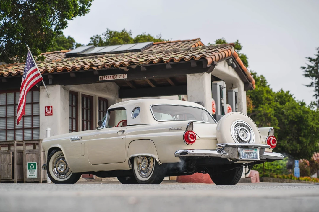 1956 Ford Thunderbird 1st Gen - Image 19 of 31