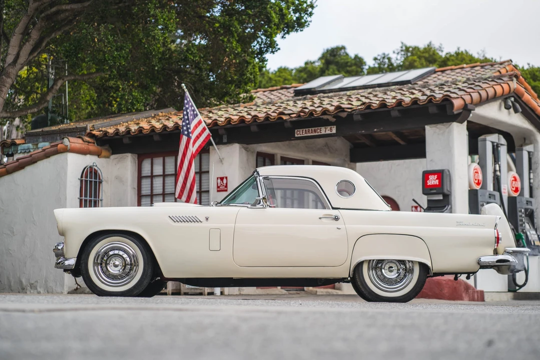 1956 Ford Thunderbird 1st Gen - Image 18 of 31