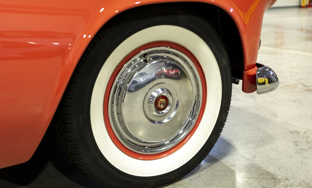1956 Ford Thunderbird 1st Gen - Image 16 of 31
