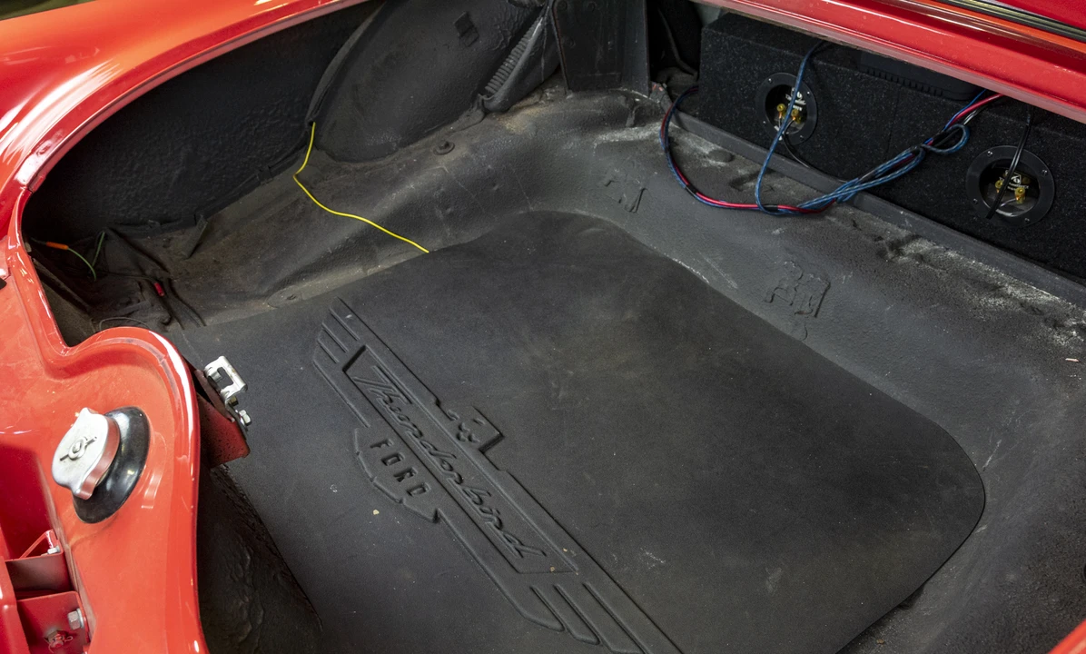1956 Ford Thunderbird 1st Gen - Image 27 of 31