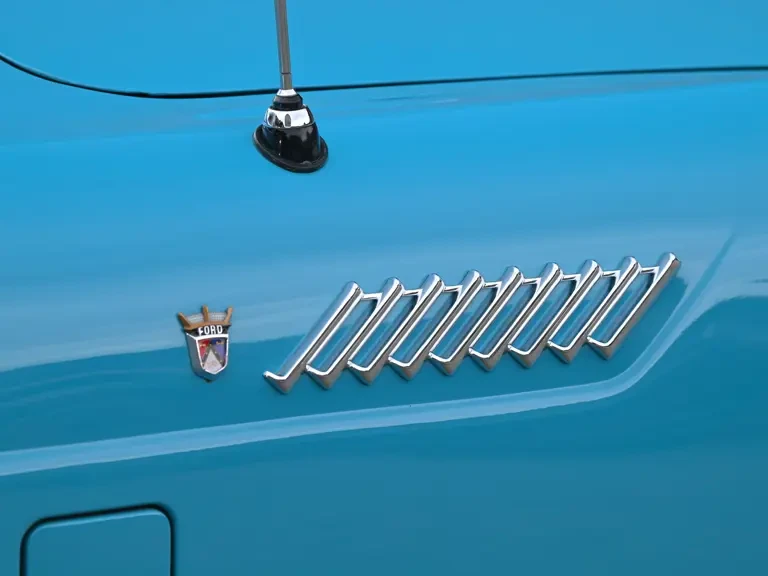 1956 Ford Thunderbird 1st Gen - Image 30 of 31