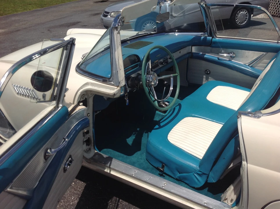 1956 Ford Thunderbird 1st Gen - Image 26 of 31