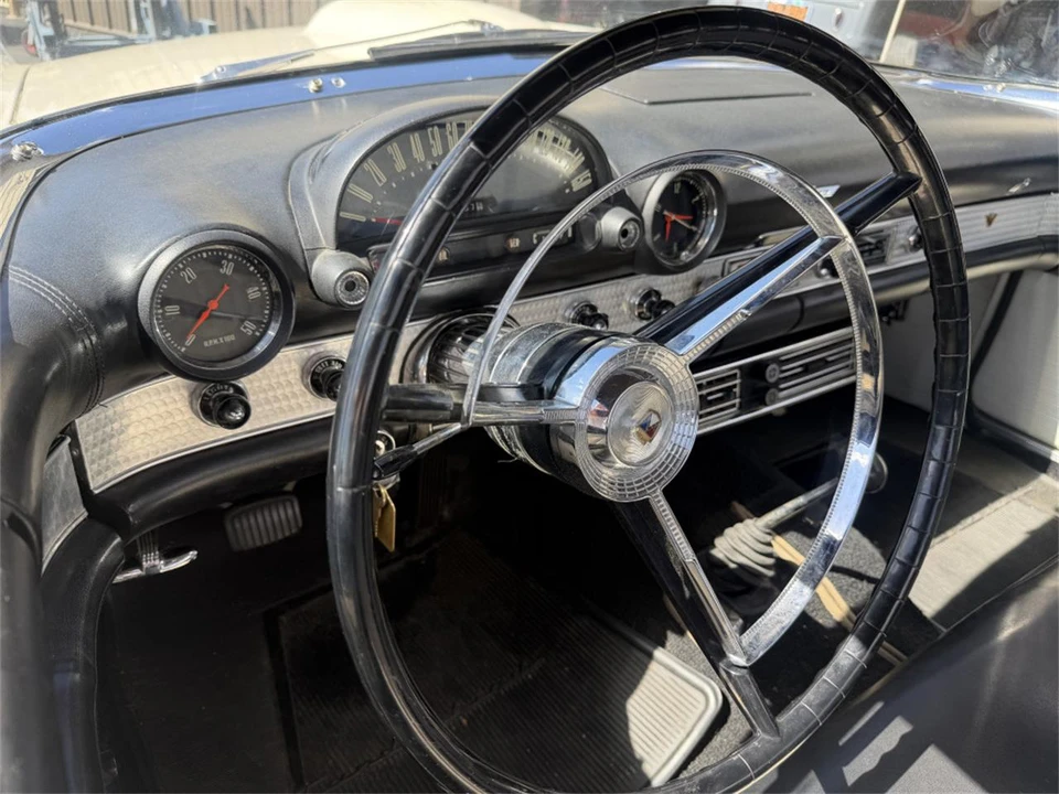 1956 Ford Thunderbird 1st Gen - Image 24 of 31