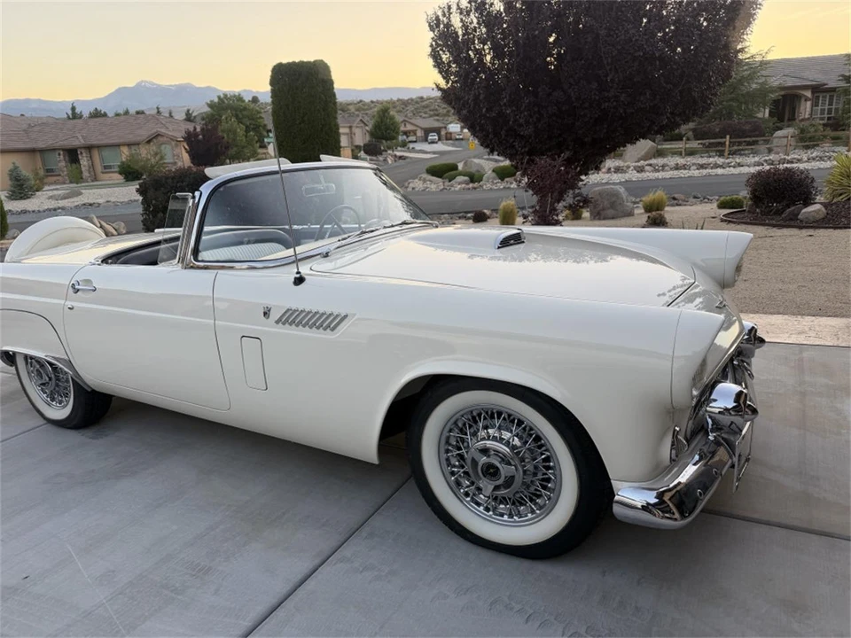 1956 Ford Thunderbird 1st Gen - Image 17 of 31