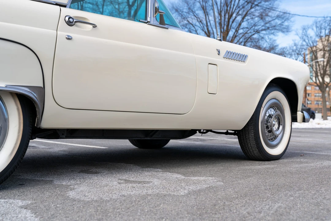 1956 Ford Thunderbird 1st Gen - Image 26 of 31