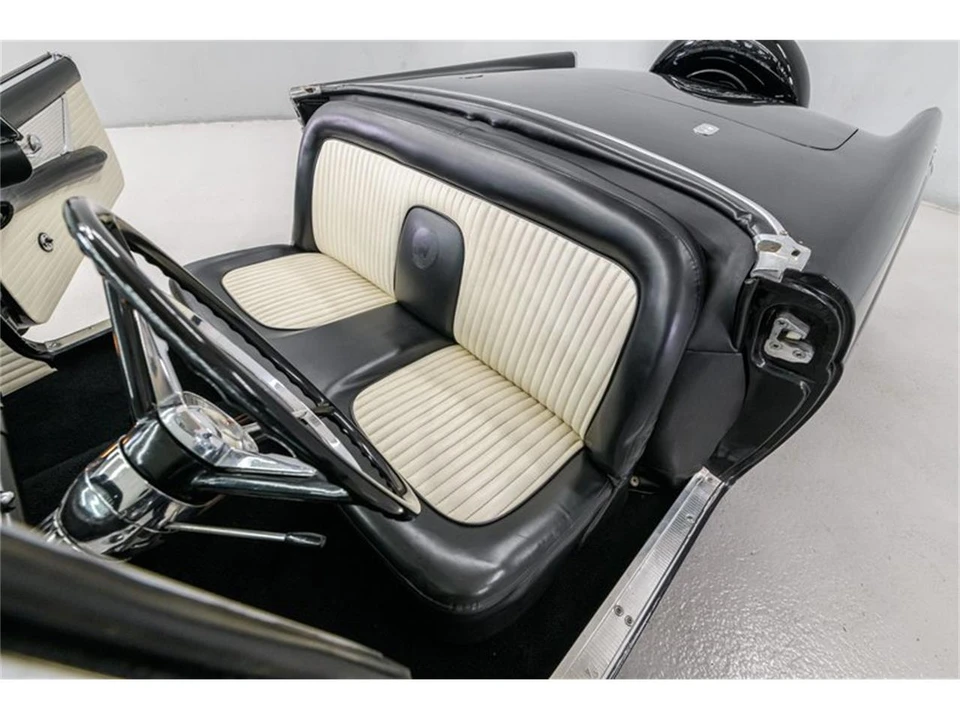 1956 Ford Thunderbird 1st Gen - Image 25 of 31